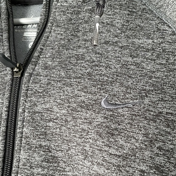 Nike Therma-Fit Zip Jacket - Picture 3 of 4